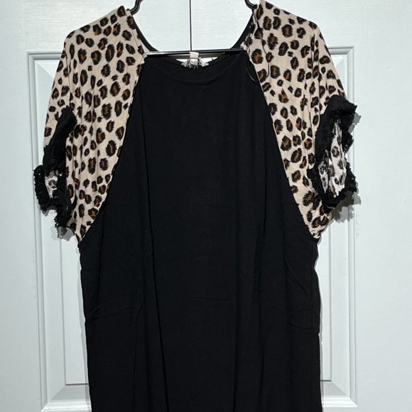 Black Leopard Print Umgee Dress - Picture 1 of 2